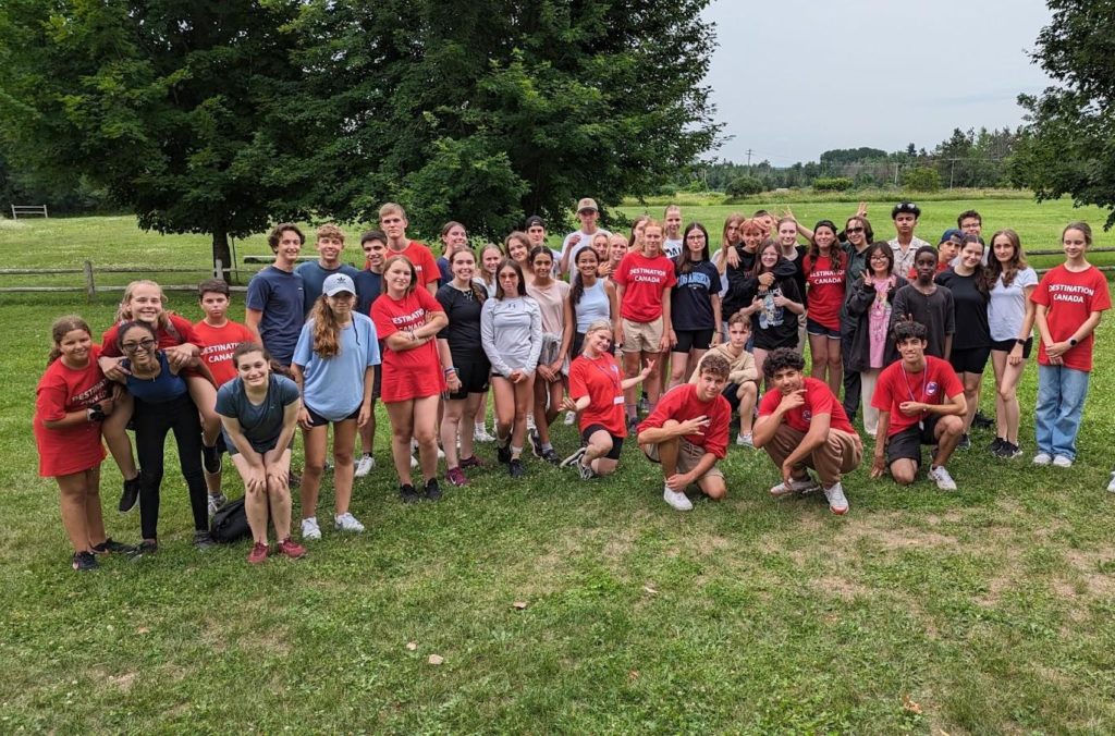 Participants du camp d’été qui apprennent l’anglais à travers l’immersion anglaise à Ottawa
