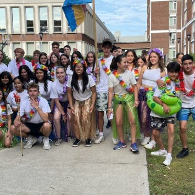 Participants du camp d’immersion anglaise à Ottawa s’amusent dans la journée des Jeux olympiques