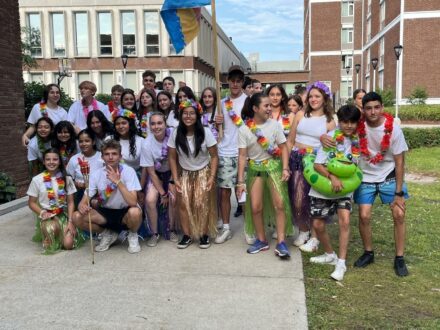 Participants du camp d’immersion anglaise à Ottawa s’amusent dans la journée des Jeux olympiques
