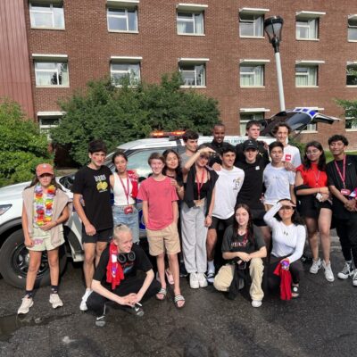 Participants du camp d’immersion anglaise à Ottawa avec la communauté locale